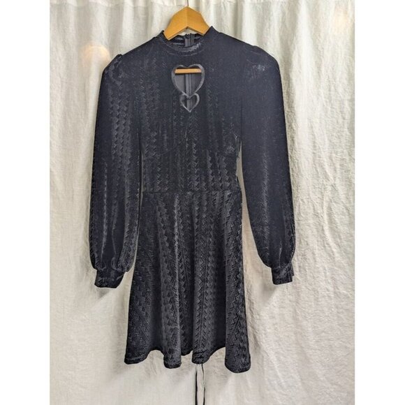 no brand Dresses & Skirts - no brand women's sz Medium black velvet heart shaped peep chest mini dress E9